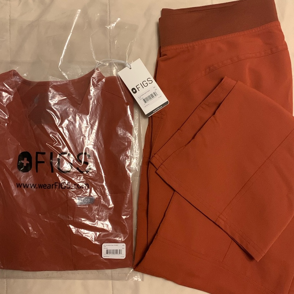 FIGS Auburn Set S/XS